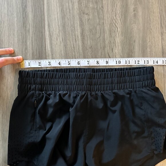 Athleta hustle 3 inch shorts running shorts size XS - Picture 5 of 12